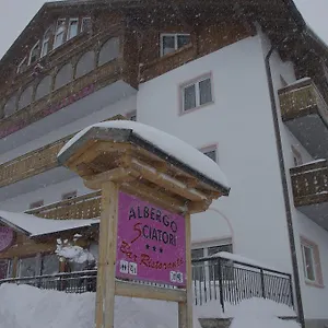 https://hotel-sciatori-passo-del-tonale.it-lombardy.com