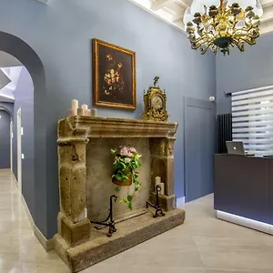 2* Affittacamere Gcf Luxury Suites,