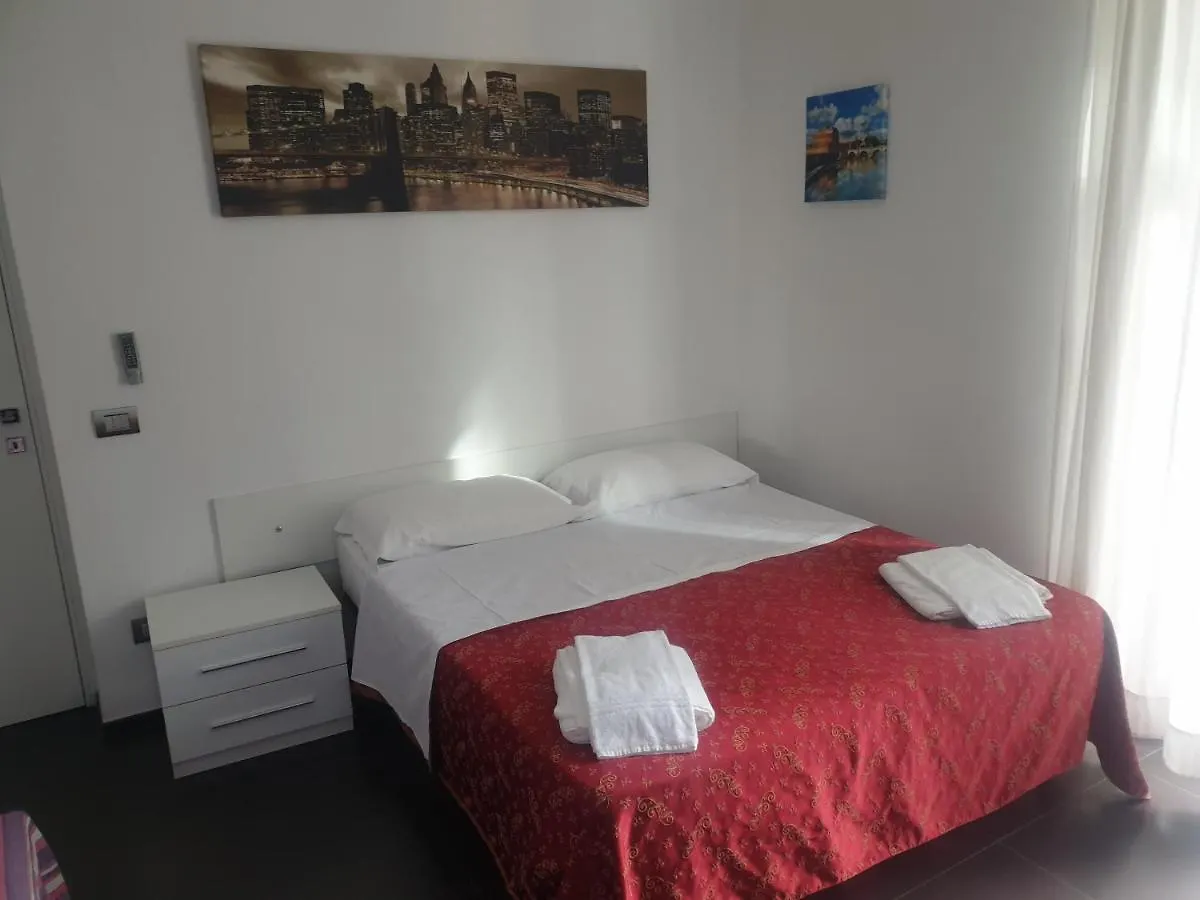 Guest House Hello Roma Italy